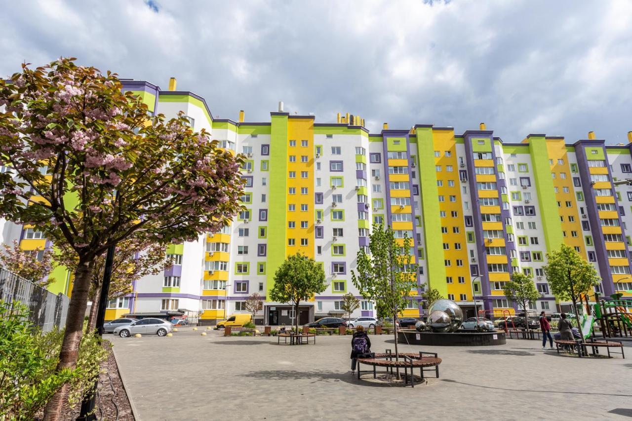 0272 Нова Затишна Квартира Жк Щасливий 基輔 外观 照片